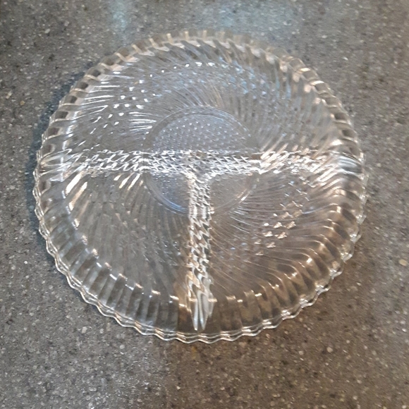 Vintage clear Crystal divider serving dish - Picture 3 of 3